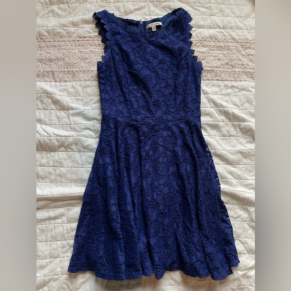 Size 5 Blue City Vide Formal Dress